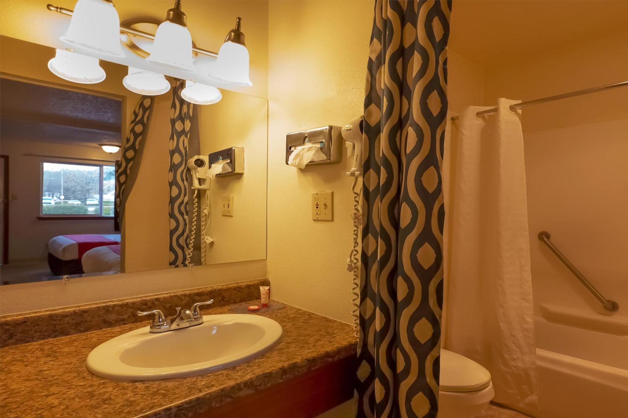 Oyo Hotel Chehalis I-5 South Екстер'єр фото