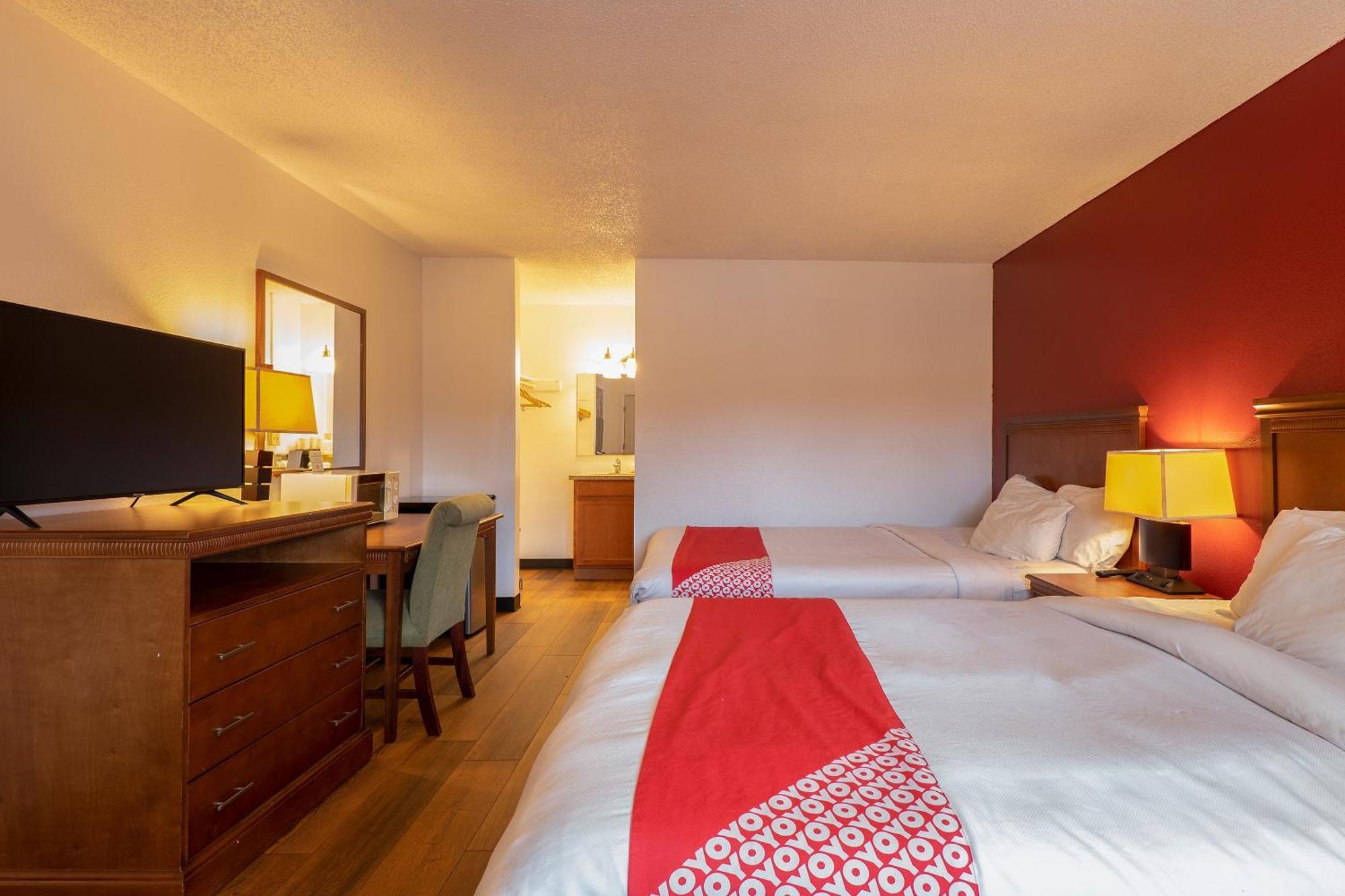 Oyo Hotel Chehalis I-5 South Екстер'єр фото