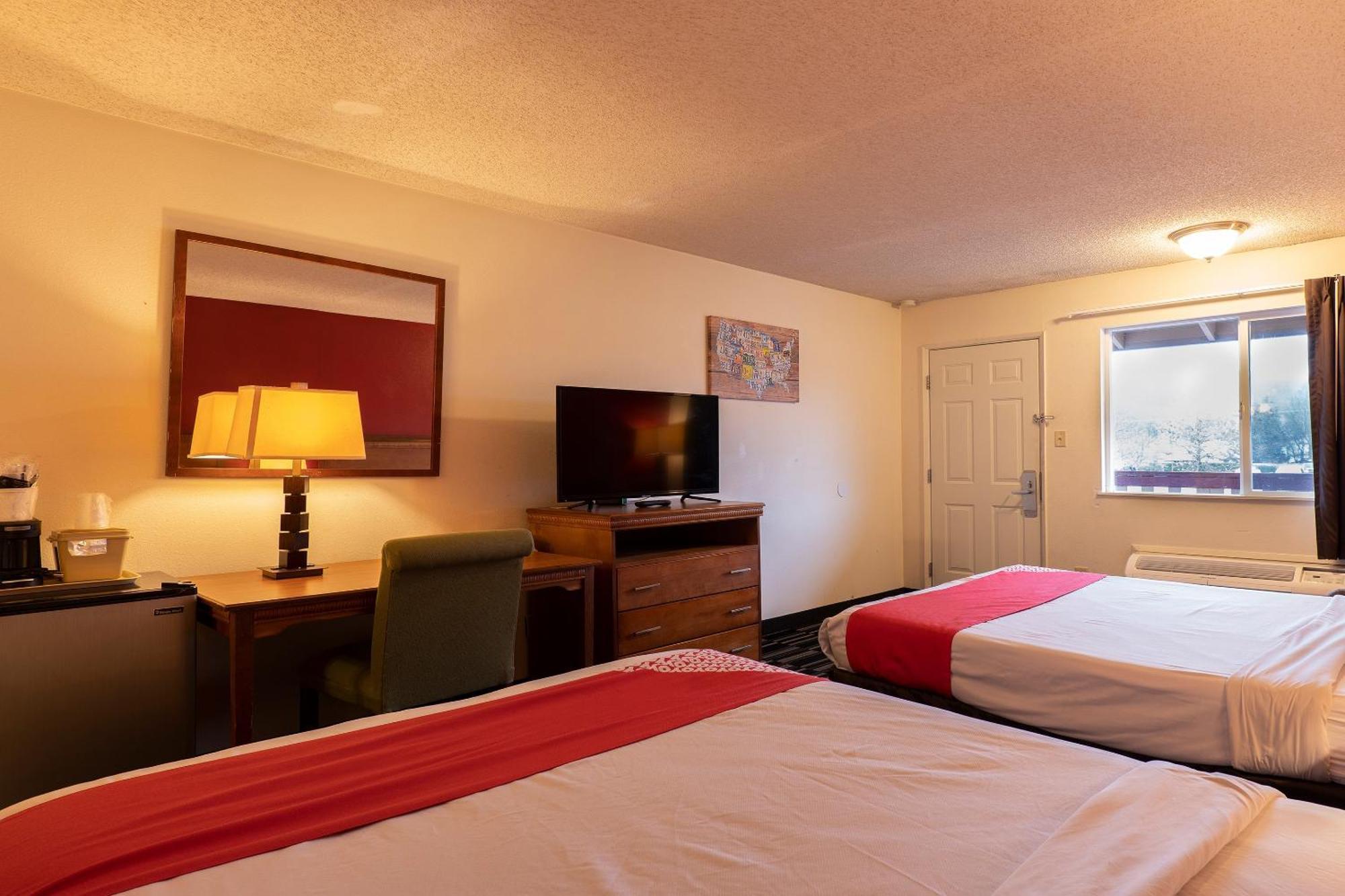 Oyo Hotel Chehalis I-5 South Екстер'єр фото