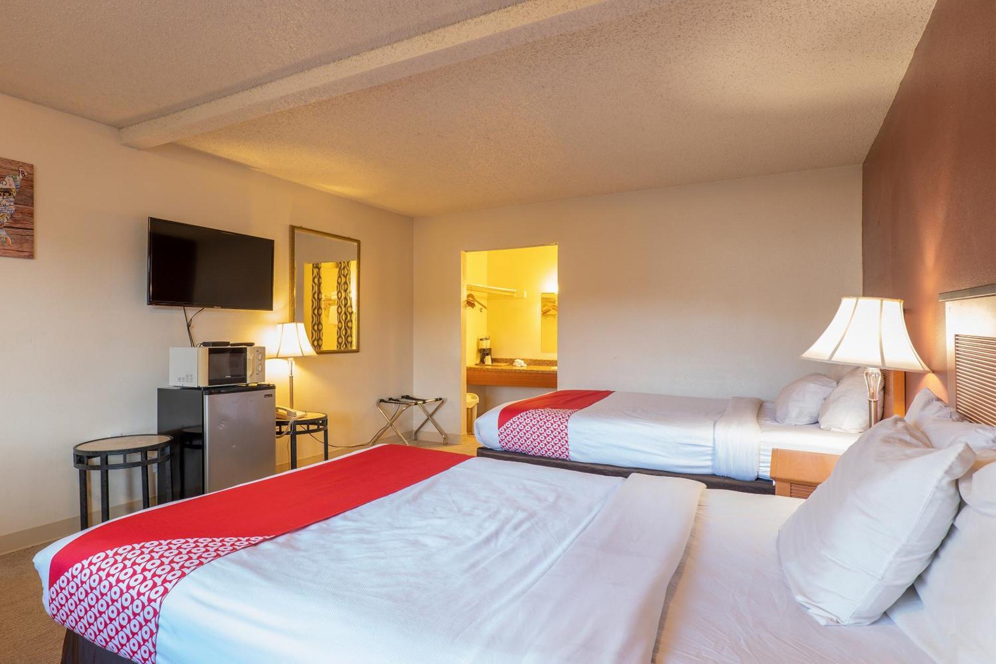 Oyo Hotel Chehalis I-5 South Екстер'єр фото