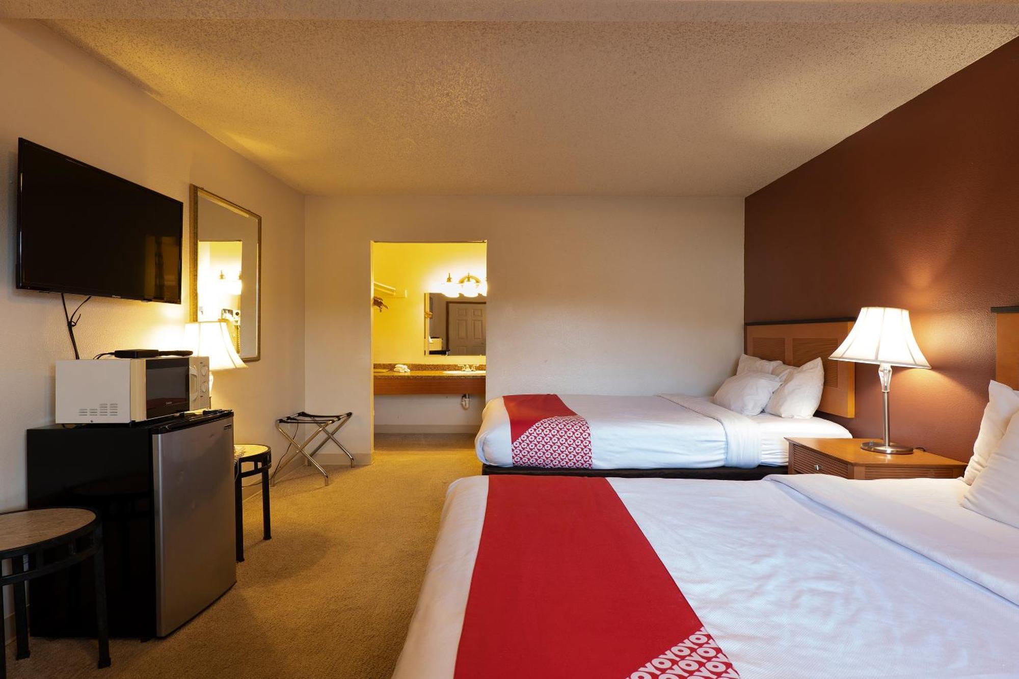 Oyo Hotel Chehalis I-5 South Екстер'єр фото